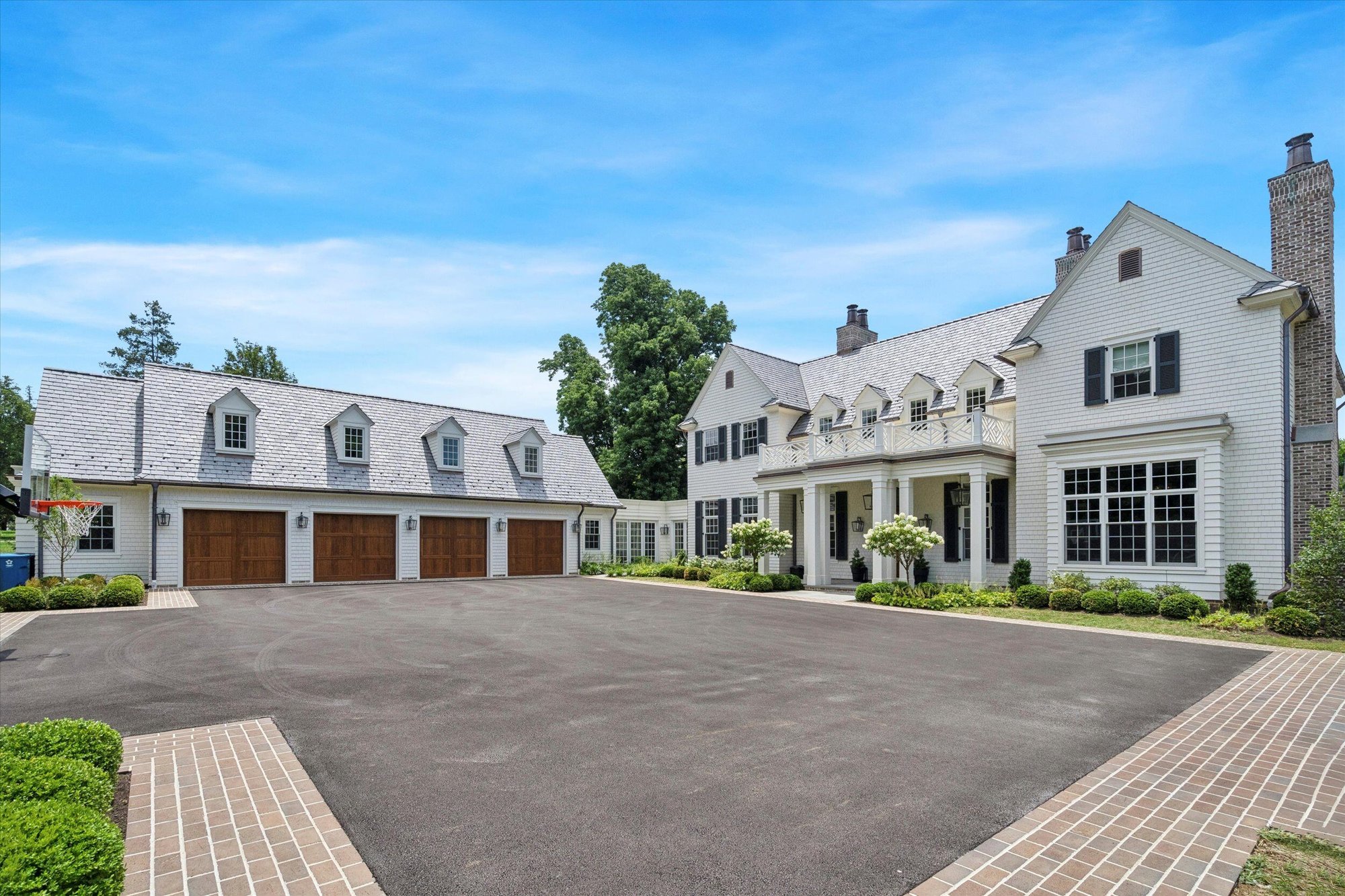 Main Line Residence Exterior