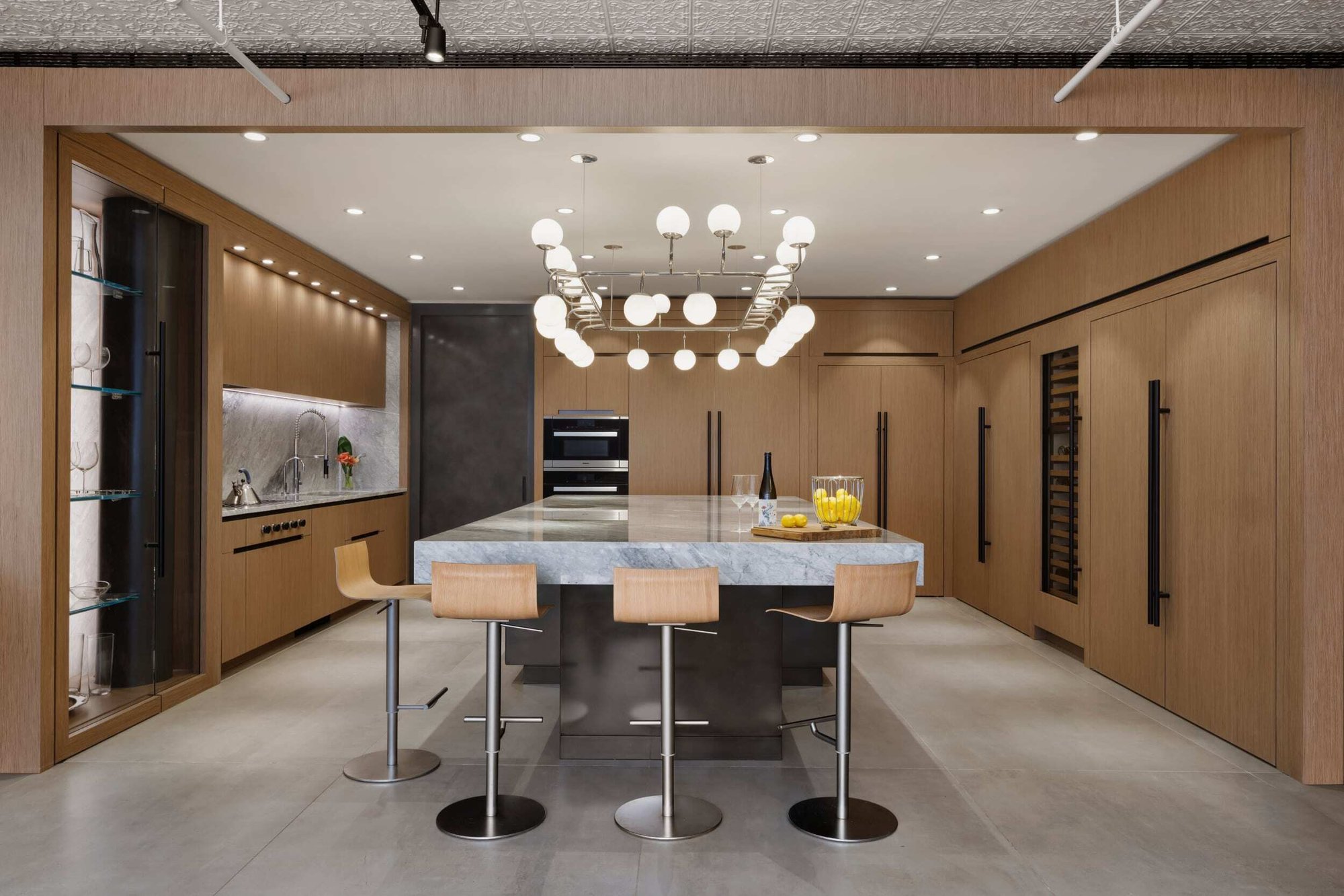 Soho Kitchen with Lutron Lighting Control